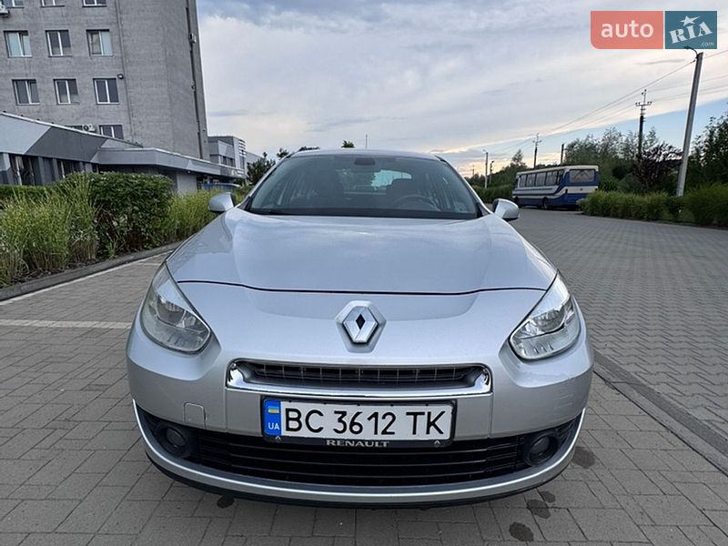 Седан Renault Fluence 2010 в Львові