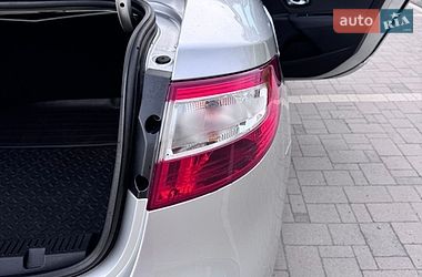 Седан Renault Fluence 2010 в Львові