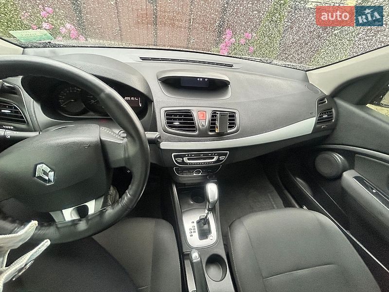 Седан Renault Fluence 2011 в Вольногорске