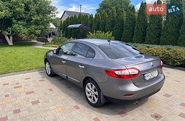 Седан Renault Fluence 2010 в Вараші