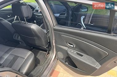 Седан Renault Fluence 2010 в Вараші