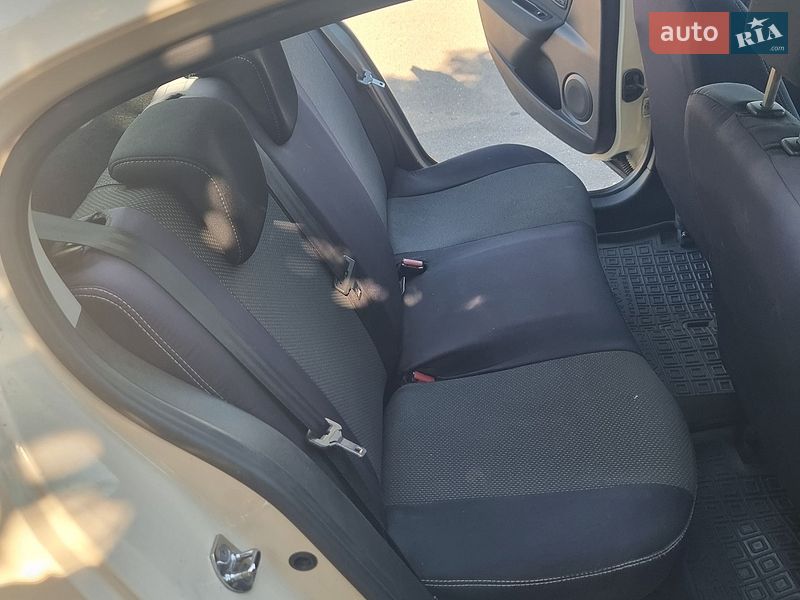 Седан Renault Fluence 2013 в Бучі фото 26 Седан Renault Fluence 2013 в Бучі