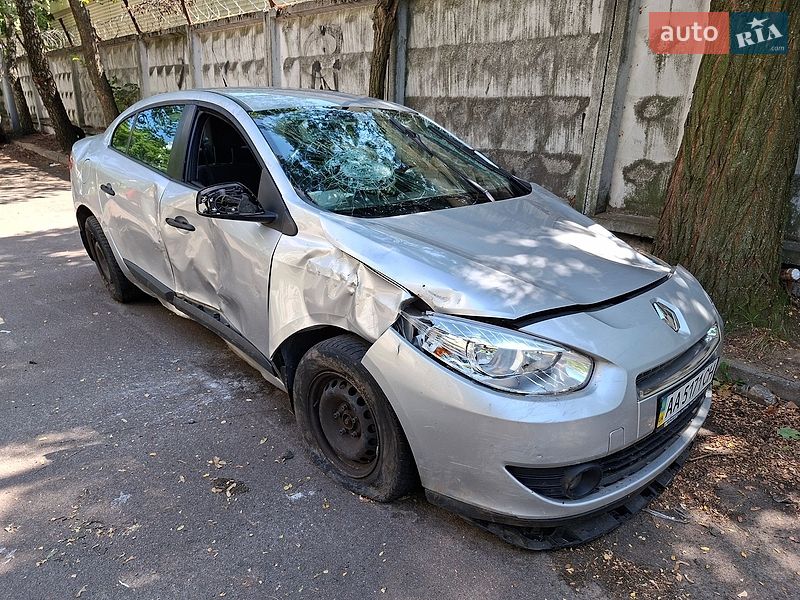 Седан Renault Fluence 2010 в Киеве