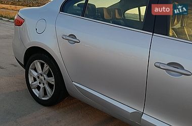 Седан Renault Fluence 2011 в Вознесенске