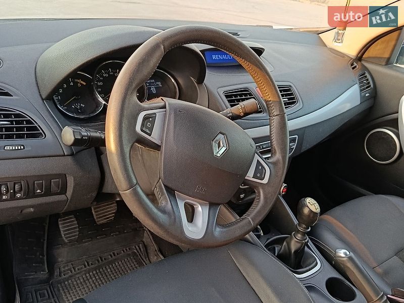 Седан Renault Fluence 2011 в Вознесенске