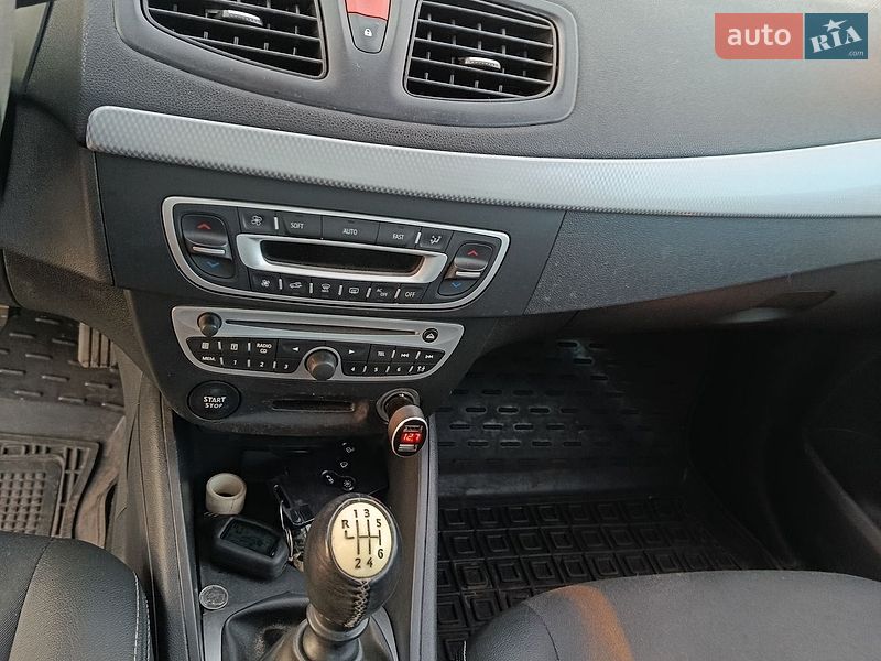 Седан Renault Fluence 2011 в Вознесенске