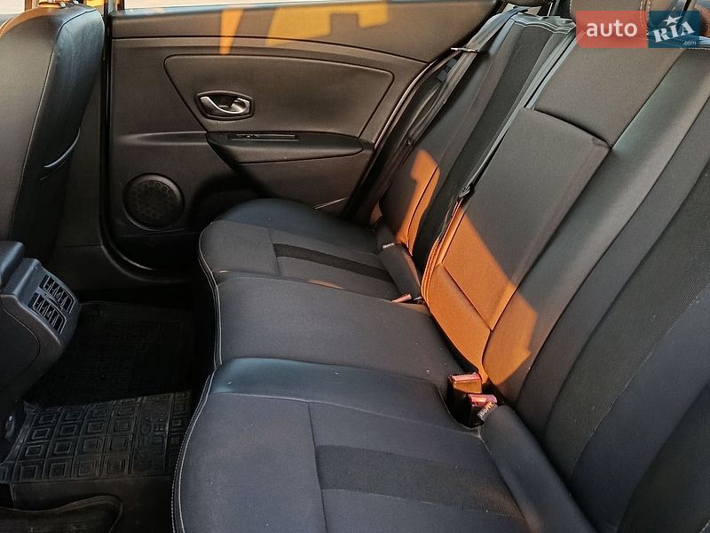 Седан Renault Fluence 2011 в Вознесенске