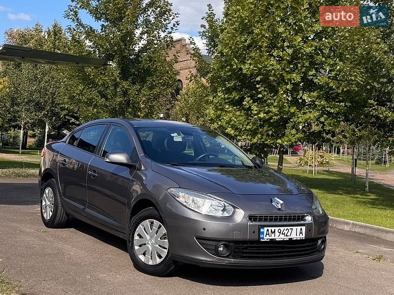 Седан Renault Fluence 2010 в Киеве