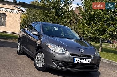 Седан Renault Fluence 2010 в Киеве