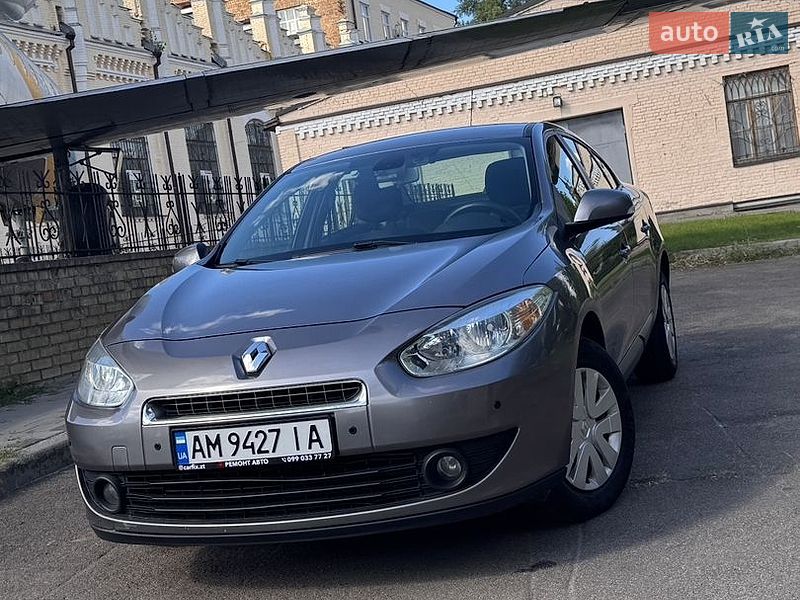 Седан Renault Fluence 2010 в Киеве