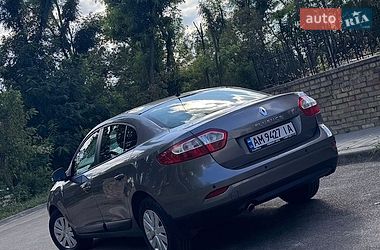 Седан Renault Fluence 2010 в Киеве