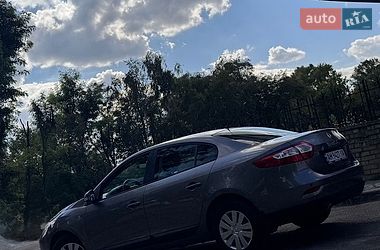 Седан Renault Fluence 2010 в Киеве