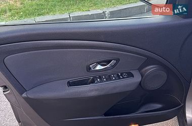 Седан Renault Fluence 2010 в Киеве