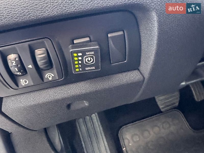 Седан Renault Fluence 2010 в Киеве