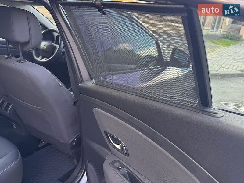 Седан Renault Fluence 2010 в Киеве