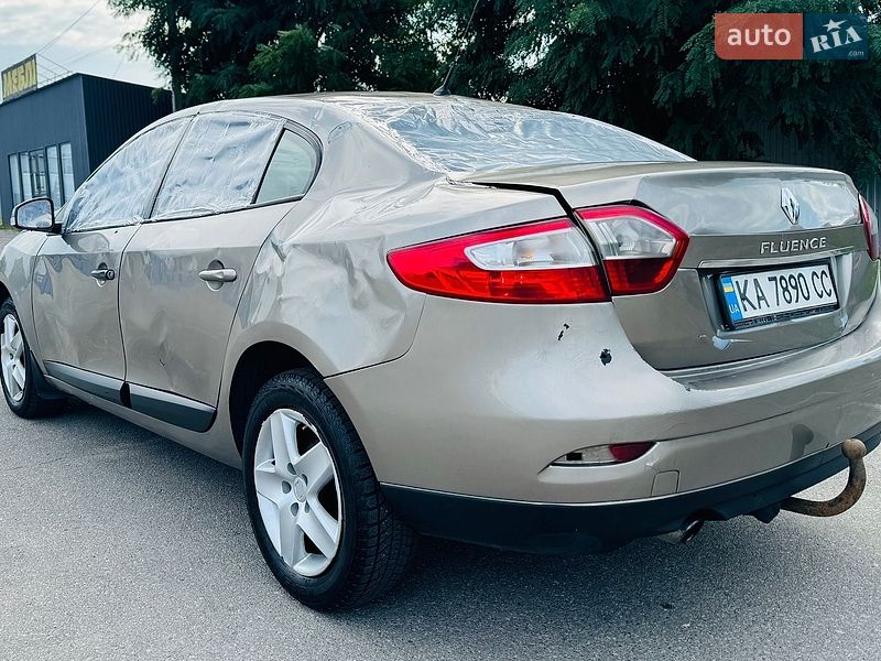 Седан Renault Fluence 2015 в Білогородці