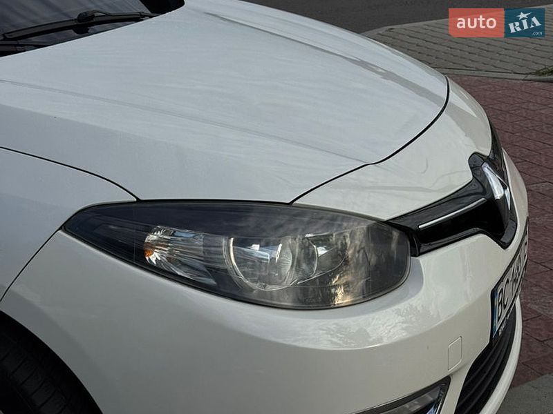 Седан Renault Fluence 2015 в Яворові