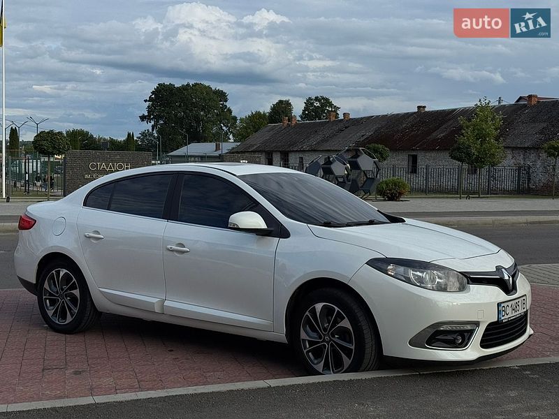 Седан Renault Fluence 2015 в Яворові