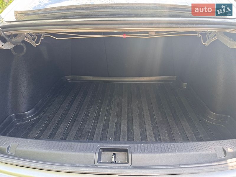 Седан Renault Fluence 2013 в Павлограді