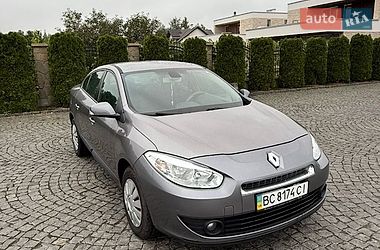 Седан Renault Fluence 2010 в Жовкве