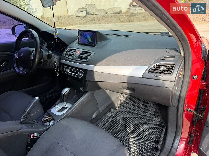Седан Renault Fluence 2010 в Золотоноші