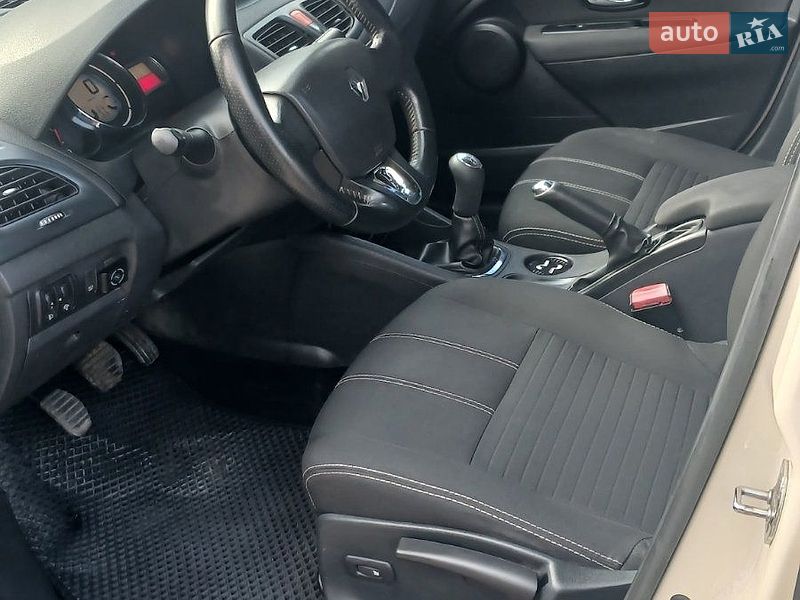 Седан Renault Fluence 2016 в Києві фото 12 Седан Renault Fluence 2016 в Києві