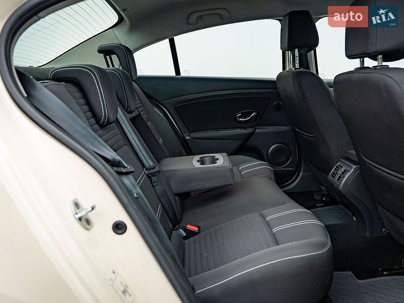 Седан Renault Fluence 2016 в Києві фото 21 Седан Renault Fluence 2016 в Києві