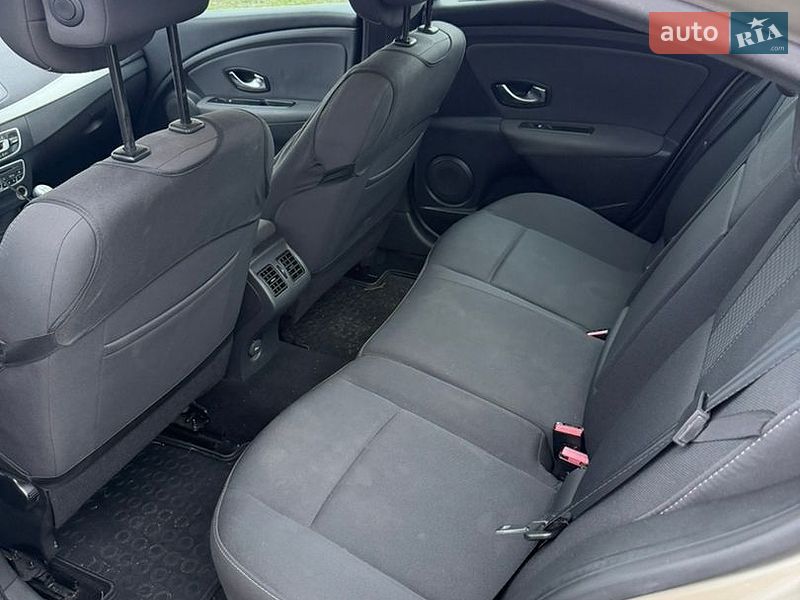 Седан Renault Fluence 2010 в Киеве фото 7 Седан Renault Fluence 2010 в Киеве