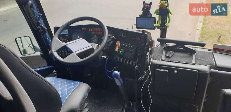 Туристический / Междугородний автобус Renault FR1 1996 в Шептицькому