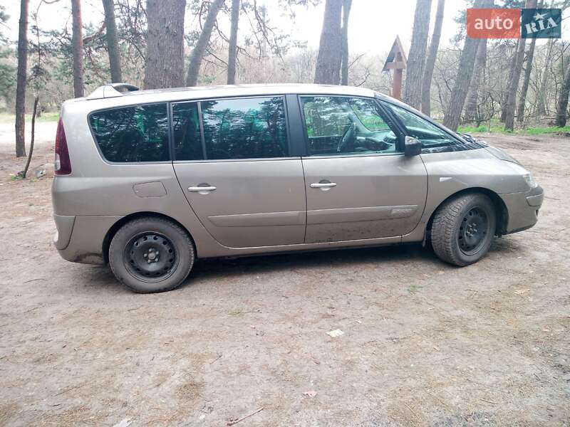 Минивэн Renault Grand Espace 2012 в Магдалиновке