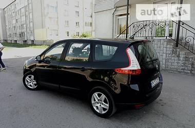 Хэтчбек Renault Grand Scenic 2012 в Дубно