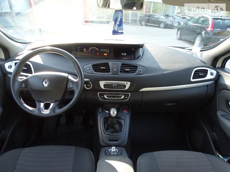 Універсал Renault Grand Scenic 2014 в Дніпрі