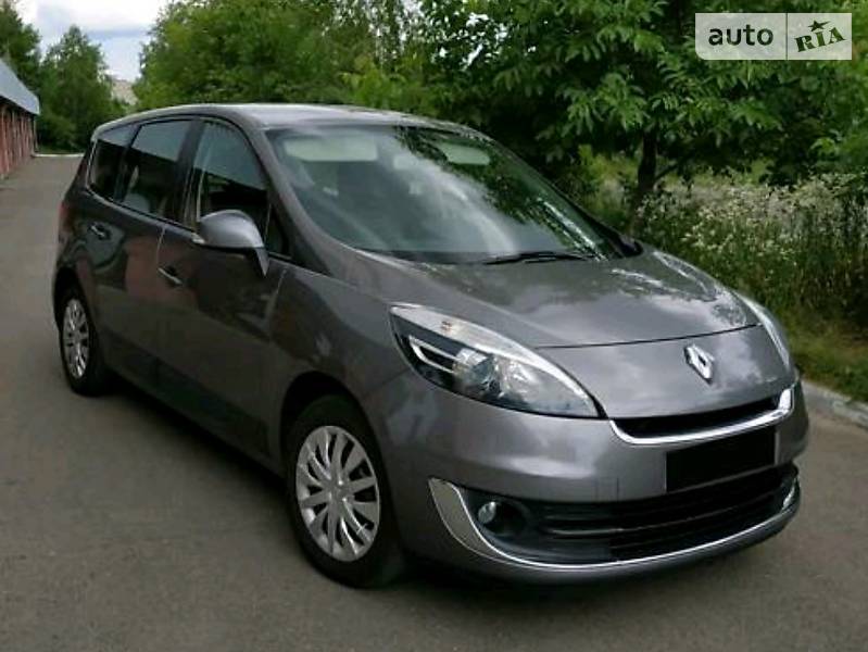 Мінівен Renault Grand Scenic 2012 в 