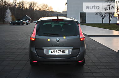 Хэтчбек Renault Grand Scenic 2010 в Кременчуге