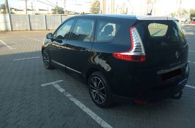 Мінівен Renault Grand Scenic 2014 в 