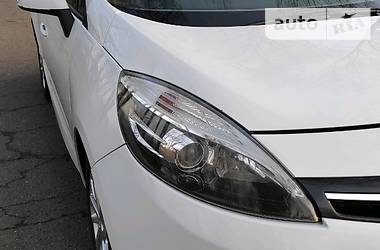 Мінівен Renault Grand Scenic 2014 в 