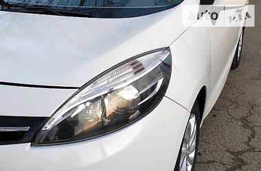 Мінівен Renault Grand Scenic 2014 в 