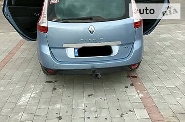 Мінівен Renault Grand Scenic 2010 в 