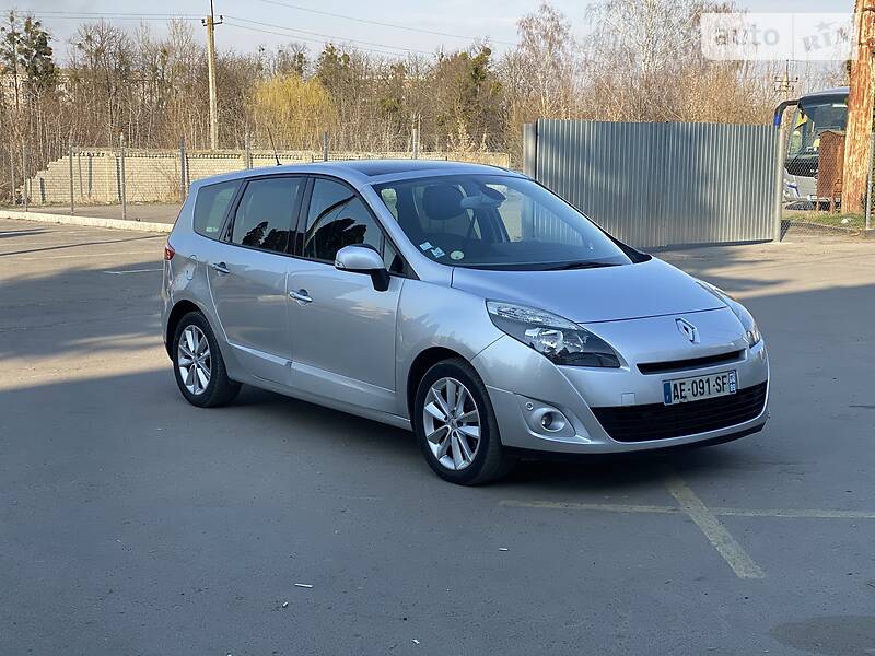 Мінівен Renault Grand Scenic 2010 в Дубні