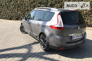 Мінівен Renault Grand Scenic 2013 в 