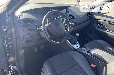 Мінівен Renault Grand Scenic 2015 в 