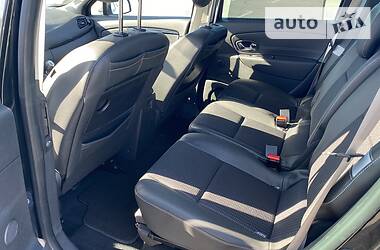 Мінівен Renault Grand Scenic 2015 в 