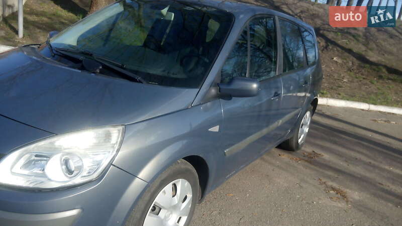 Минивэн Renault Grand Scenic 2006 в Путивле