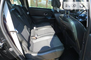 Мінівен Renault Grand Scenic 2013 в 