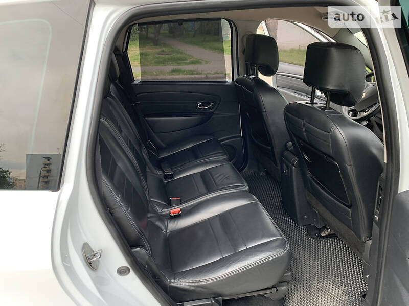 Мінівен Renault Grand Scenic 2014 в Києві фото 12 Мінівен Renault Grand Scenic 2014 в Києві