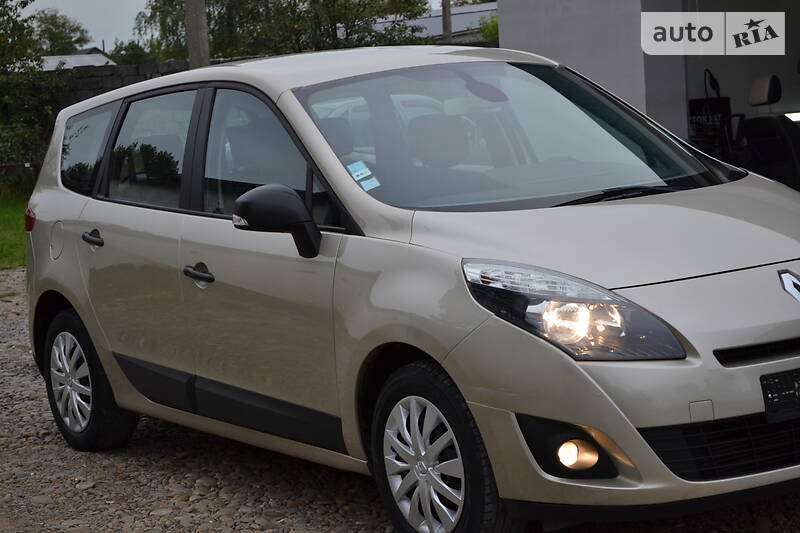 Мінівен Renault Grand Scenic 2010 в Калуші
