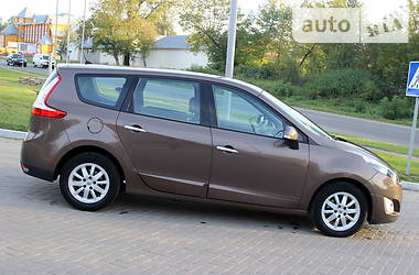 Универсал Renault Grand Scenic 2010 в Самборе