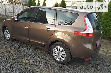 Универсал Renault Grand Scenic 2010 в Луцке