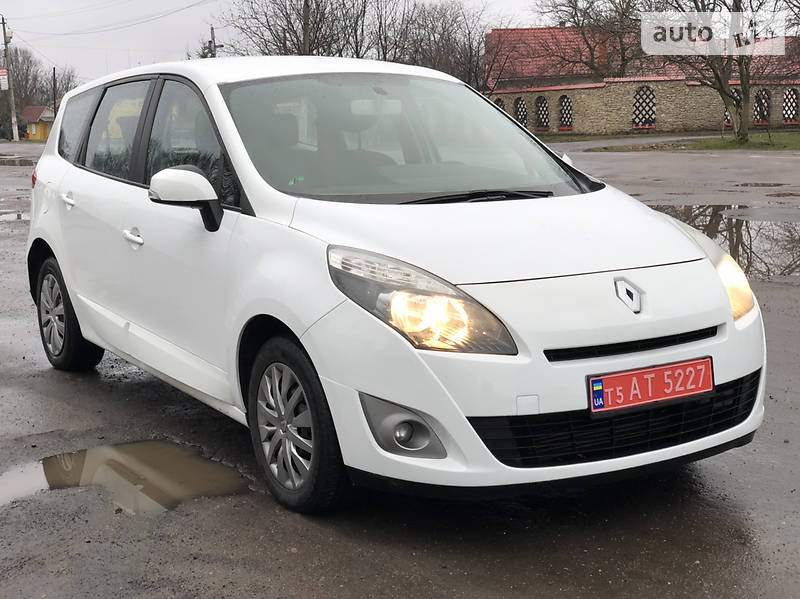 Минивэн Renault Grand Scenic 2011 в Киеве