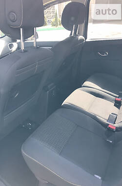 Универсал Renault Grand Scenic 2010 в Черновцах